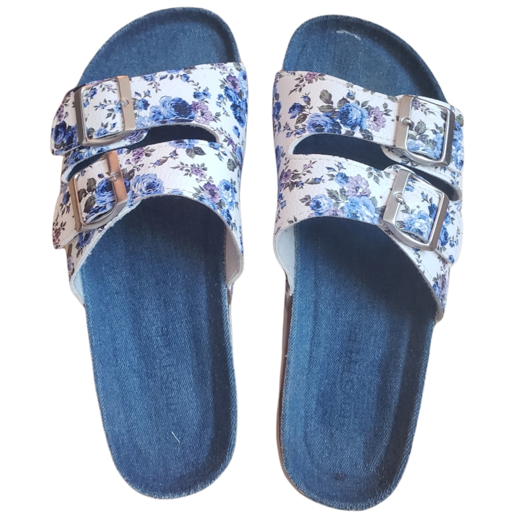 Flower sandals